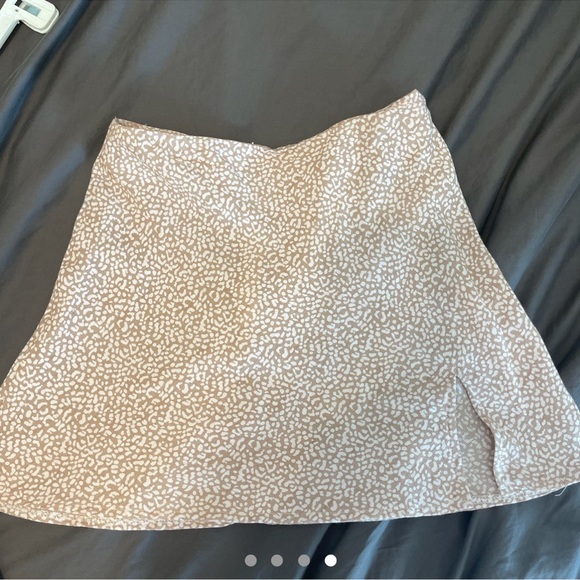 Princess Polly mini skirt - Picture 2 of 4